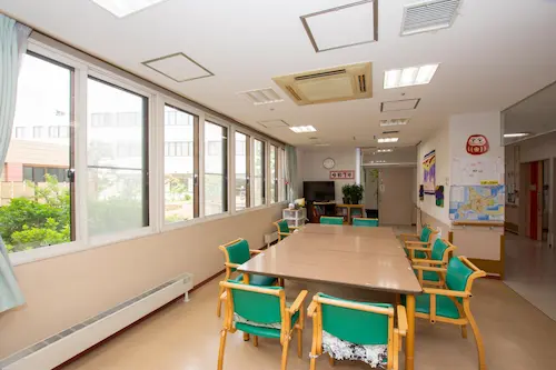 札幌のもの忘れ外来なら札幌立花病院。札幌市手稲区にある長期療養型施設です。慢性期や高齢、老人の患者さまにも安心して過ごせる環境を提供しています。